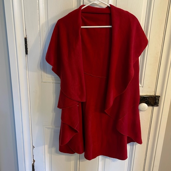 Adorable red wrap sweater - Picture 1 of 2